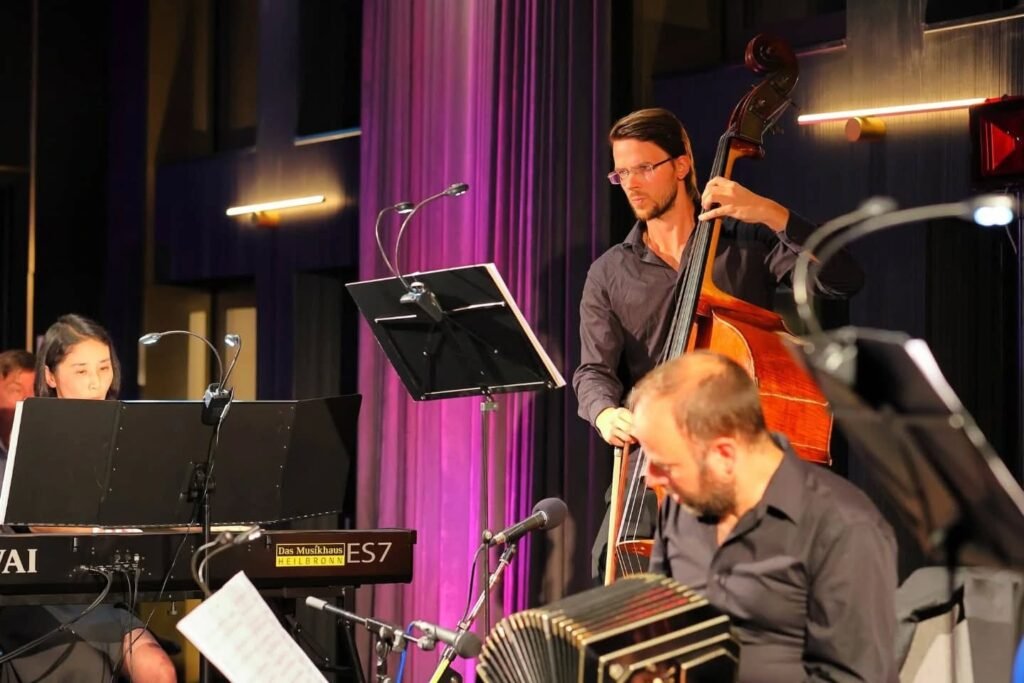 Instagram post from la.royal.tango. This post is in position 9.