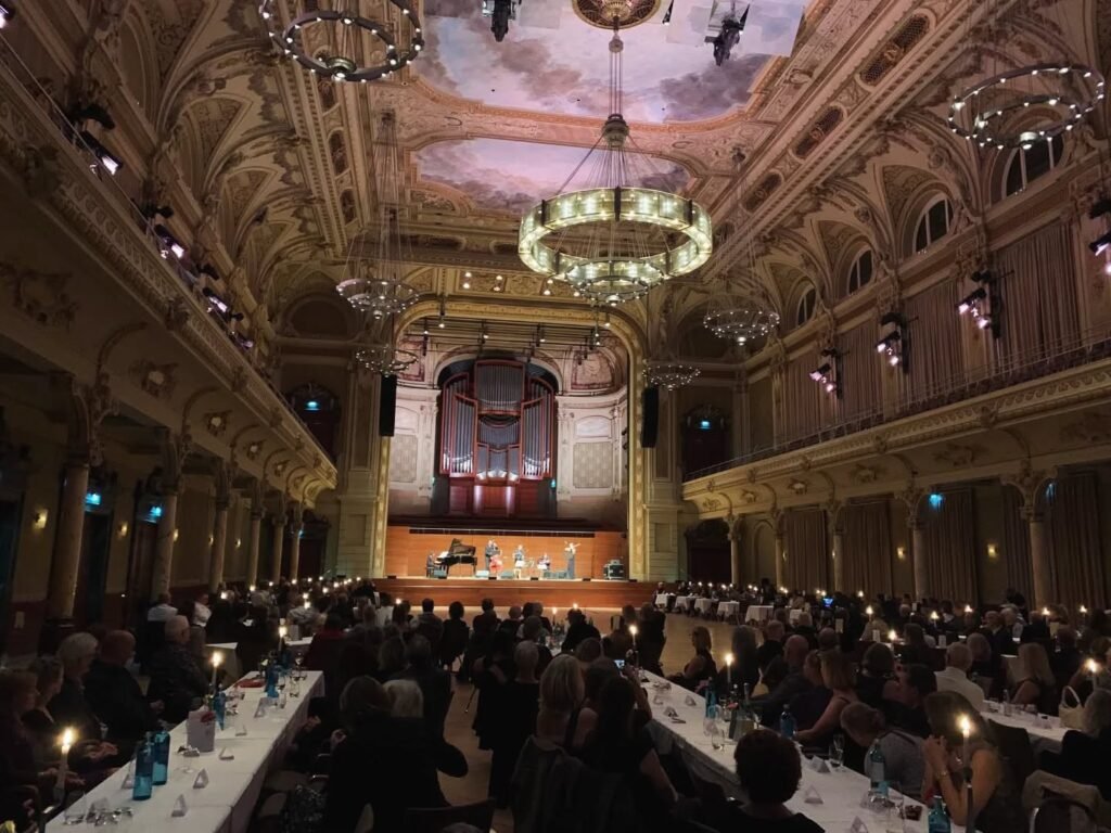 Instagram post from la.royal.tango. This post is in position 4.