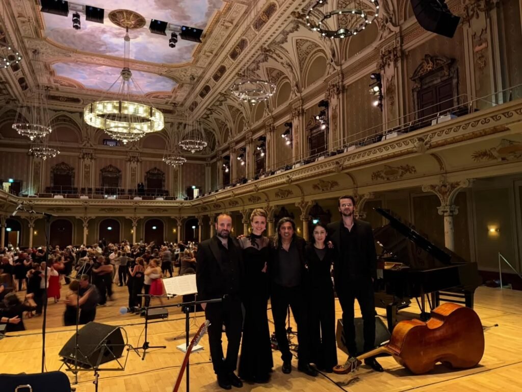 Instagram post from la.royal.tango. This post is in position 7.