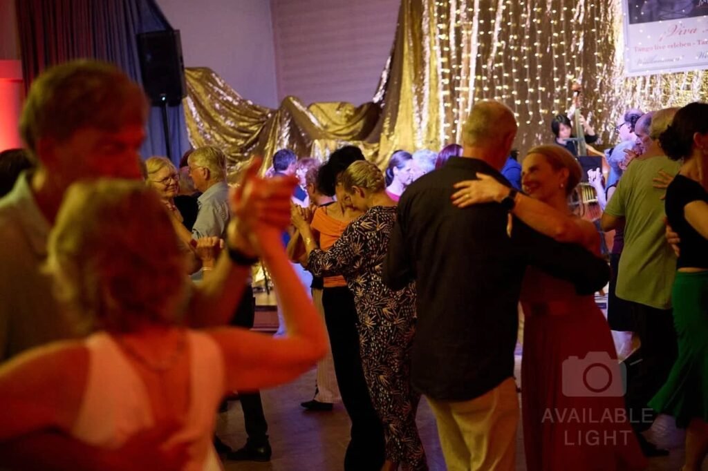 Instagram post from la.royal.tango. This post is in position 5.